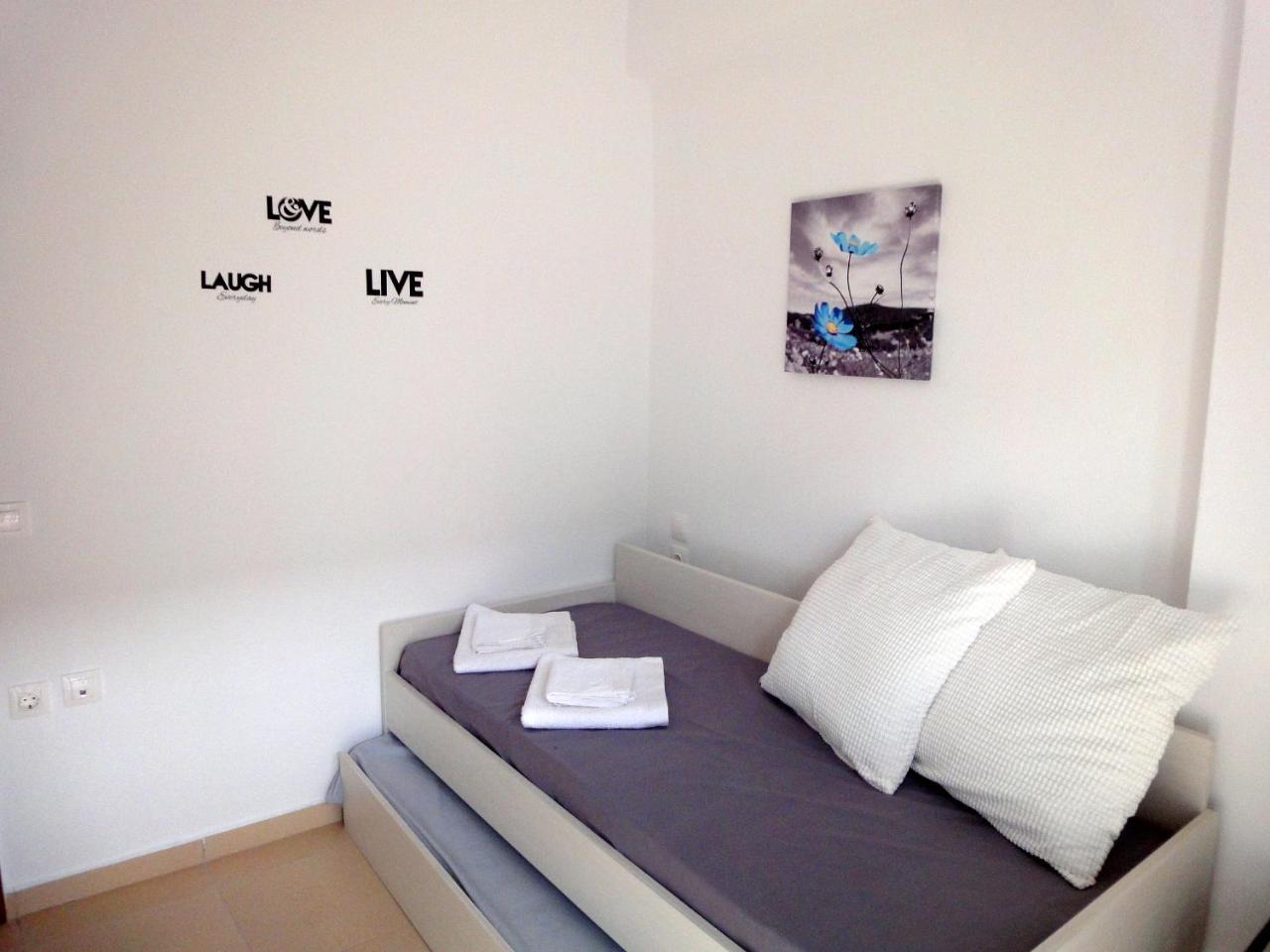 Polychrono Nikos Apartment Esterno foto